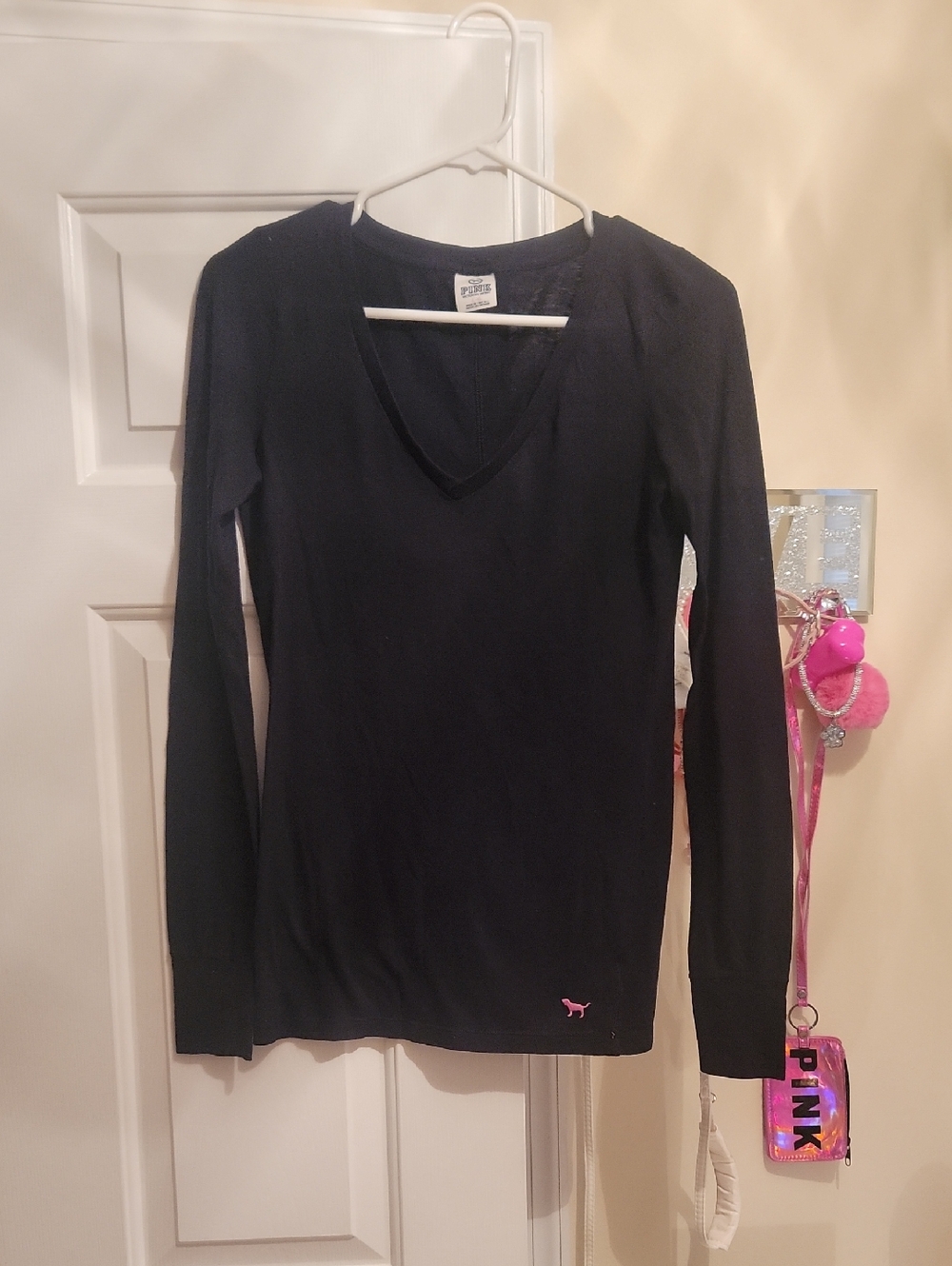Victoria's Secret Pink. Black Long Sleeve Tee. Size Large.